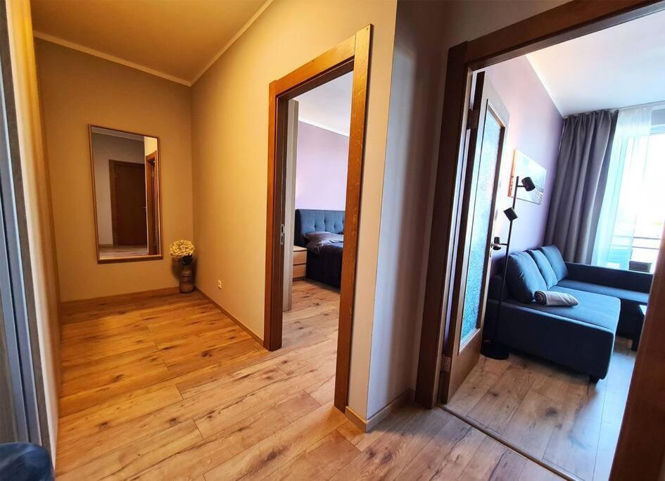 Stylish Apartment With Parking & Spacious Balcony Riga Esterno foto